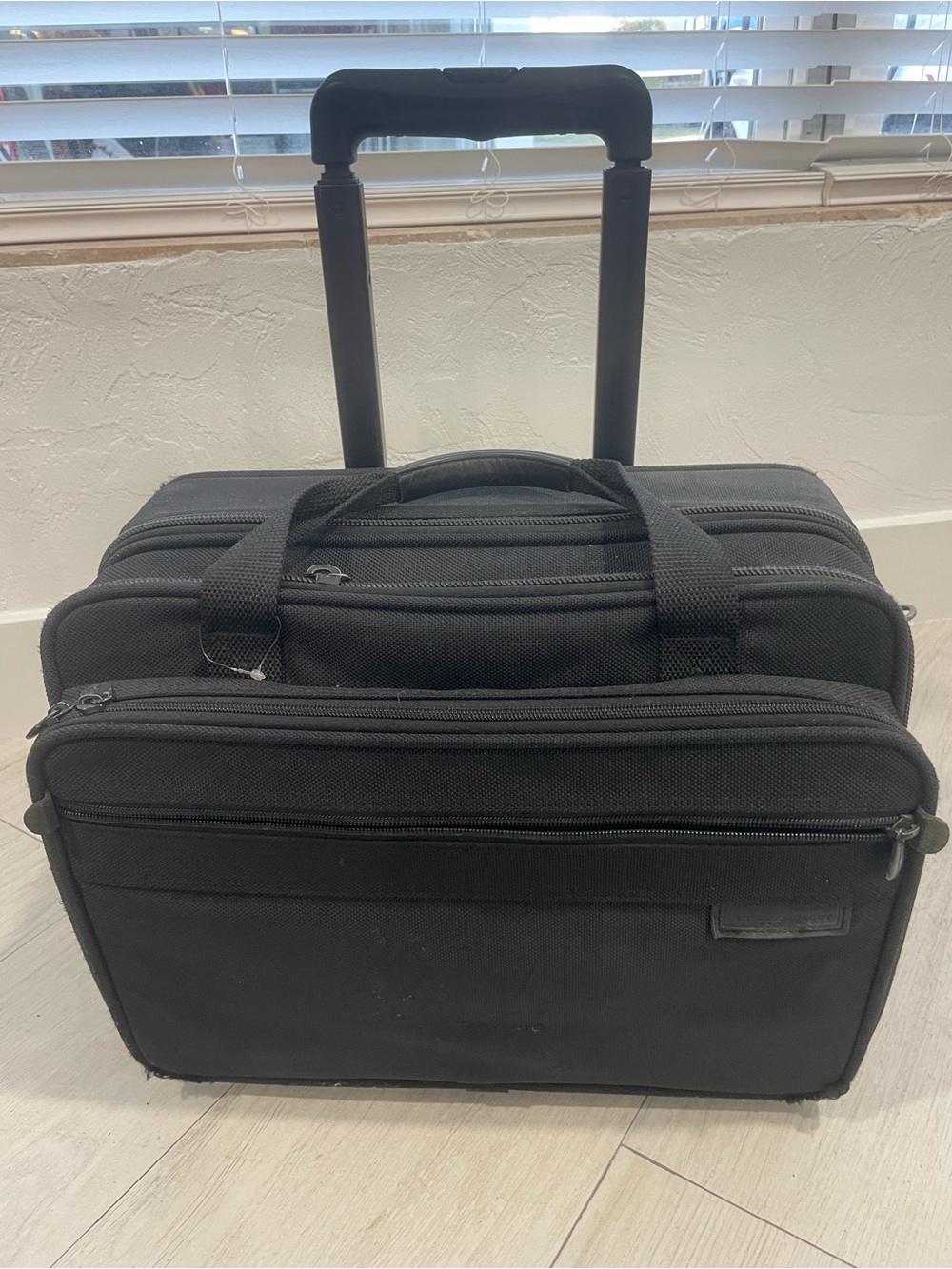 Briggs & Riley Black Rolling Laptop Briefcase with Telescoping Handle